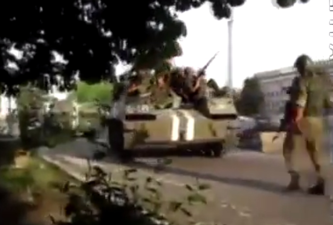 Вижте как армията влезе в Краматорск (ВИДЕО)