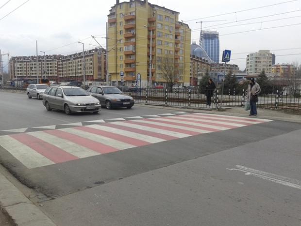 Повдигат 43 опасни пешеходни пътеки в София