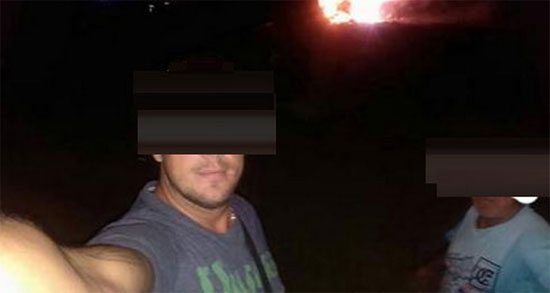 Македонски идиот си прави селфи на фона на горящ хеликоптер (ВИДЕО)