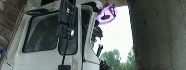 Шофьор на хладилен камион загина край Омуртаг 