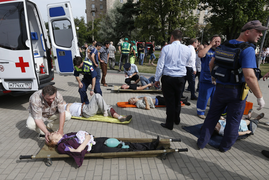 Двама в ареста заради кървавия инцидент в московското метро 