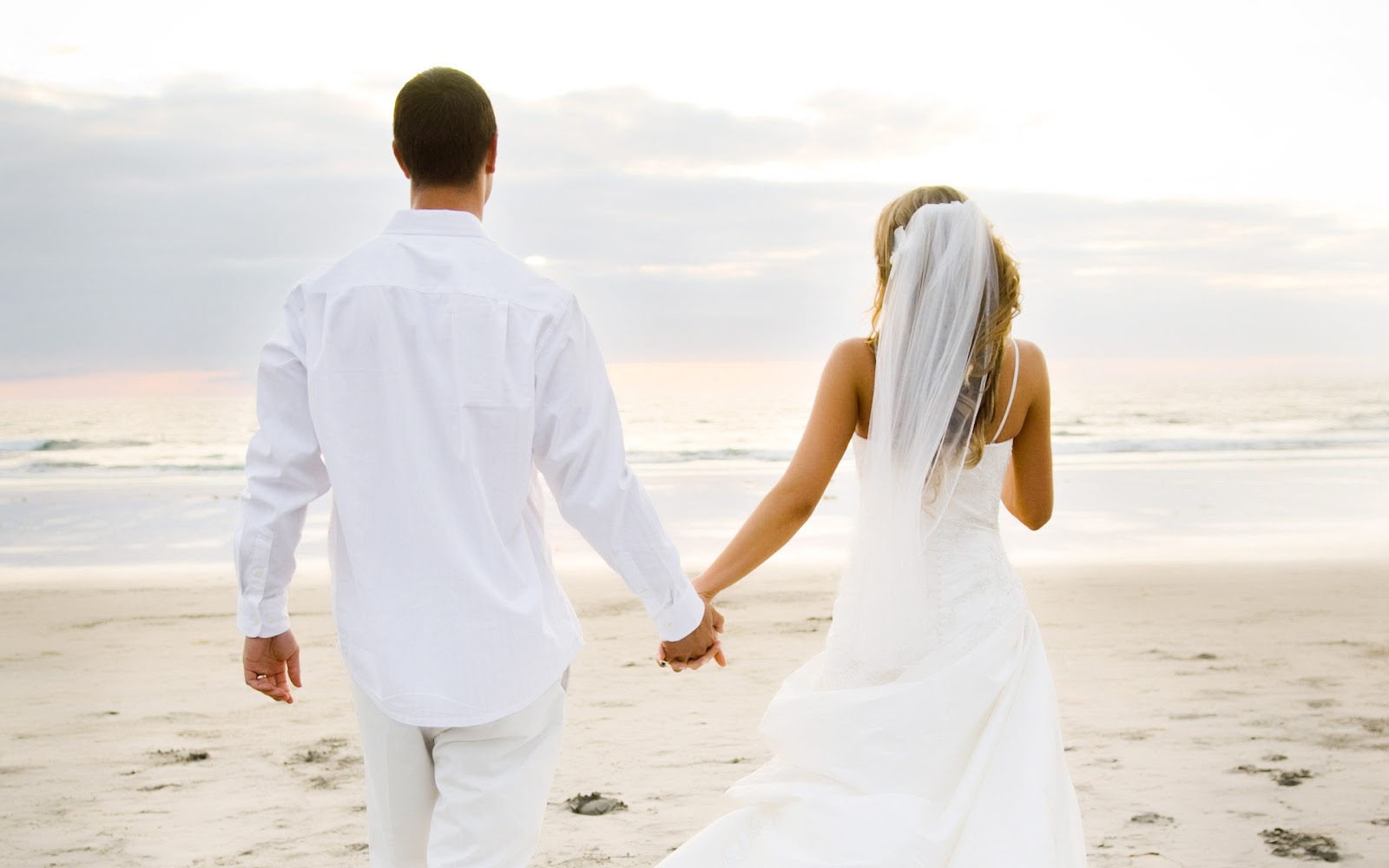 60% от младоженците са спали с поне двама от гостите на сватбата си