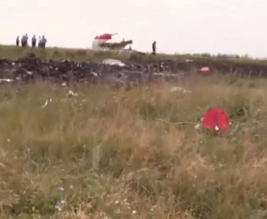 Вицепремиерът на Донецката република: Хора от самолета са падали по покривите на къщите 