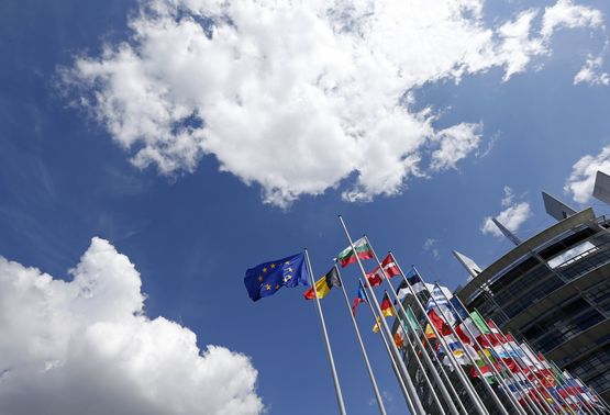 Външните министри на ЕС ще умуват върху нови санкции срещу Русия