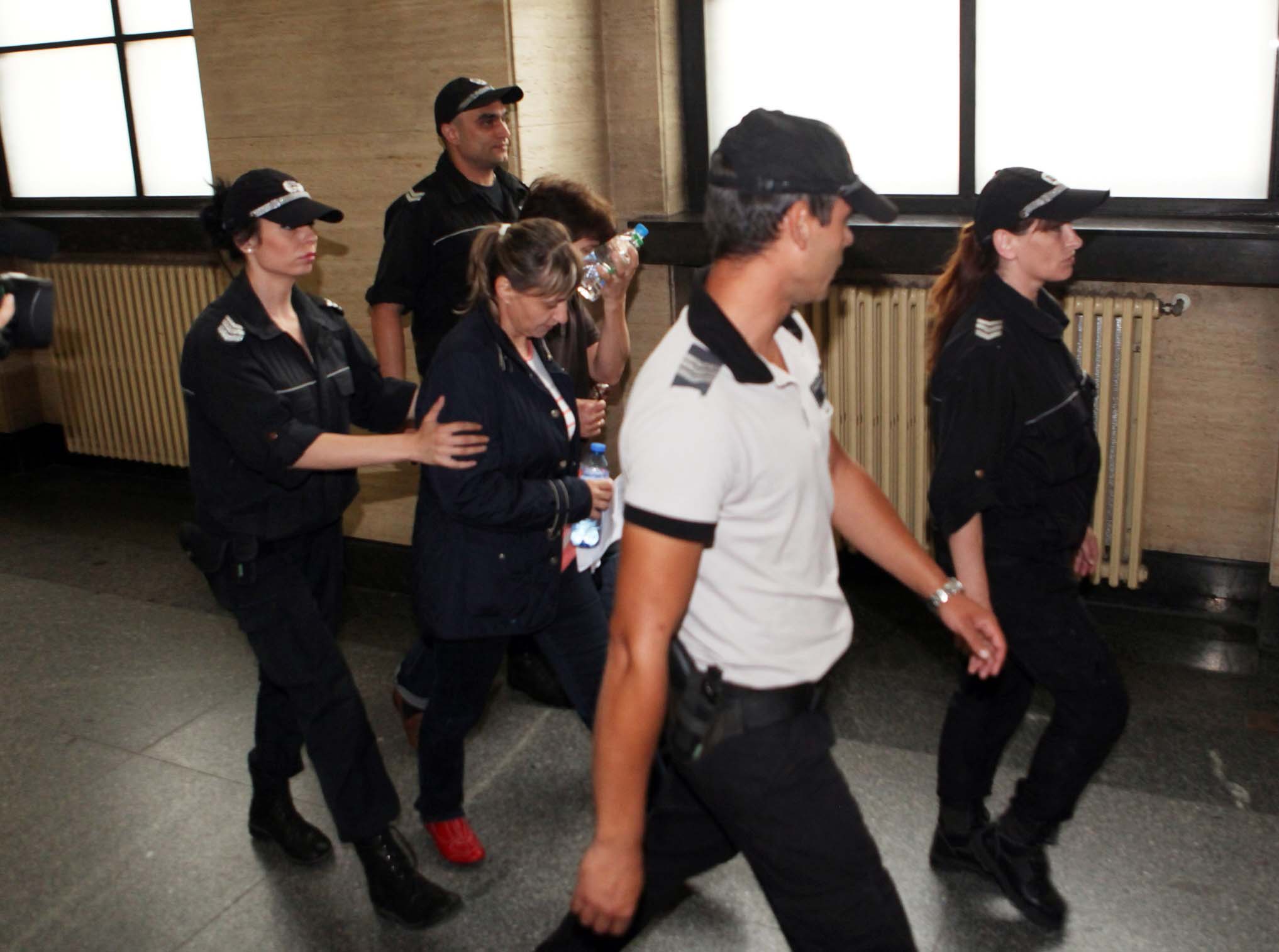 Оставиха в ареста обвиняемите за източването на КТБ