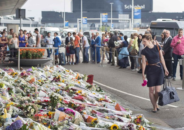 Холандия застава начело на разследването на трагедията с полет MH17