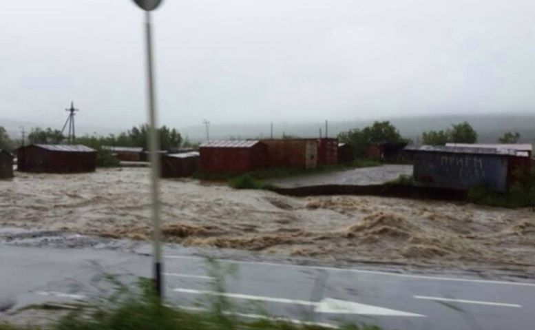Потоп и транспортен хаос в Магадан (ВИДЕО)