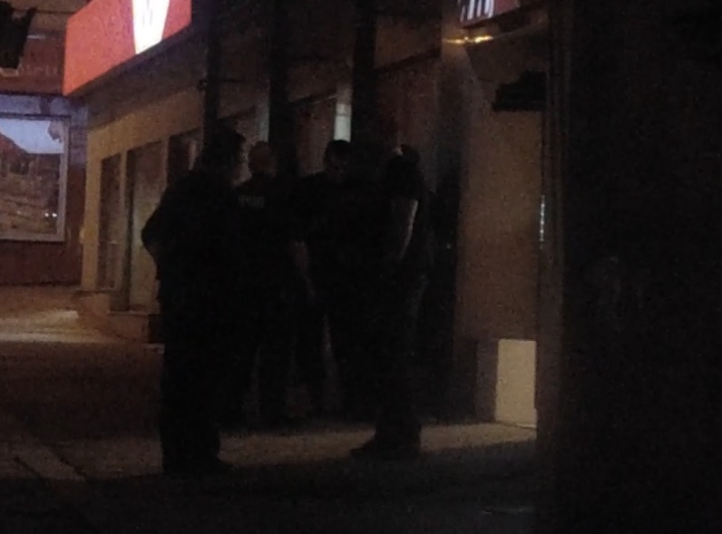 Първо в БЛИЦ: Въоръжени обраха „Пикадили” на бул. „Дондуков”