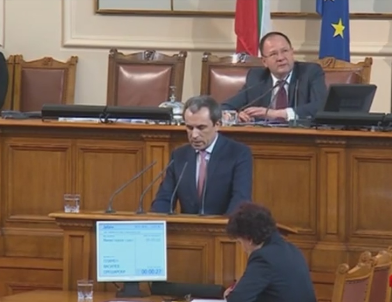 Ето най-блестящите бисери на Михаил Миков в парламента (ВИДЕО)