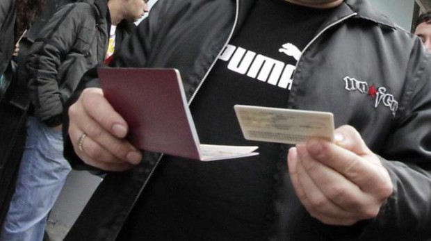 Македонски чиновници въртят бизнес с БГ паспорти