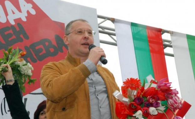 Станишев от Бузлуджа: На президентските избори битката ще е БСП – ГЕРБ 