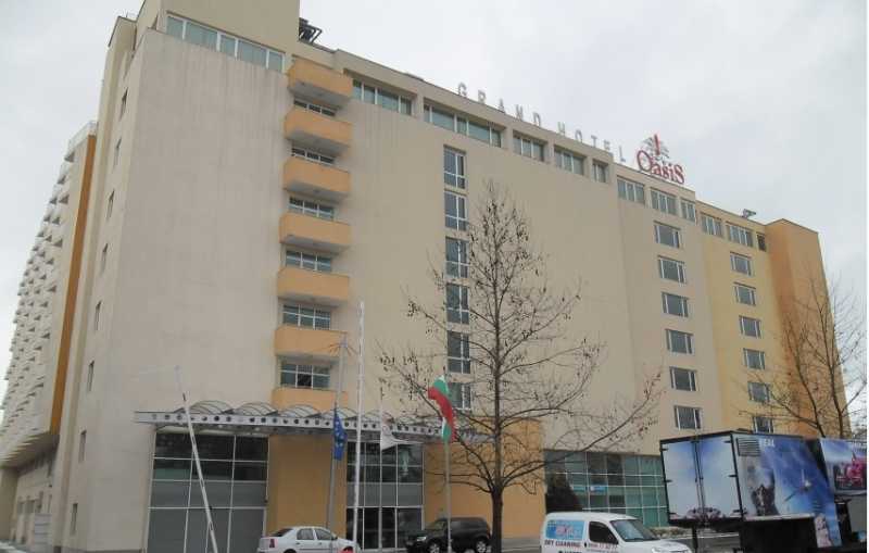 Продават морски хотел на скандален банкер за 2 млн. лева