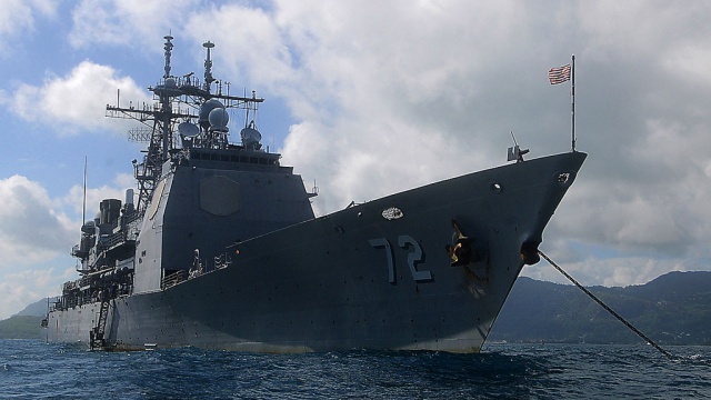 Крайцер на ВМС на САЩ влиза в акваторията на Черно море