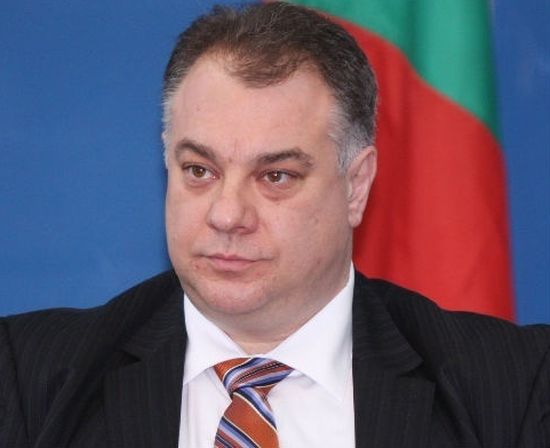 Мирослав Ненков сподели ще седне ли в стола на здравния министър