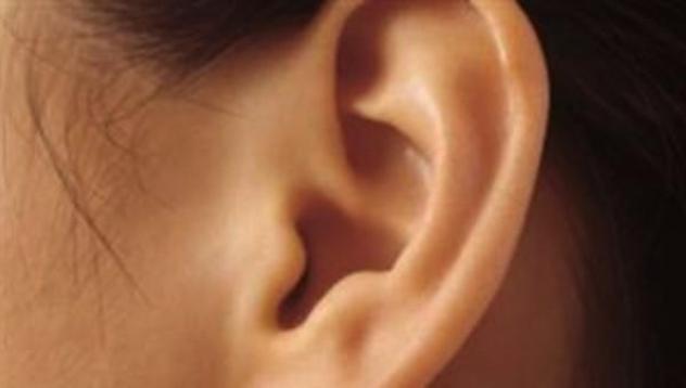 Чудо на чудесата в Лондон: Лекари направиха уши от ребра!