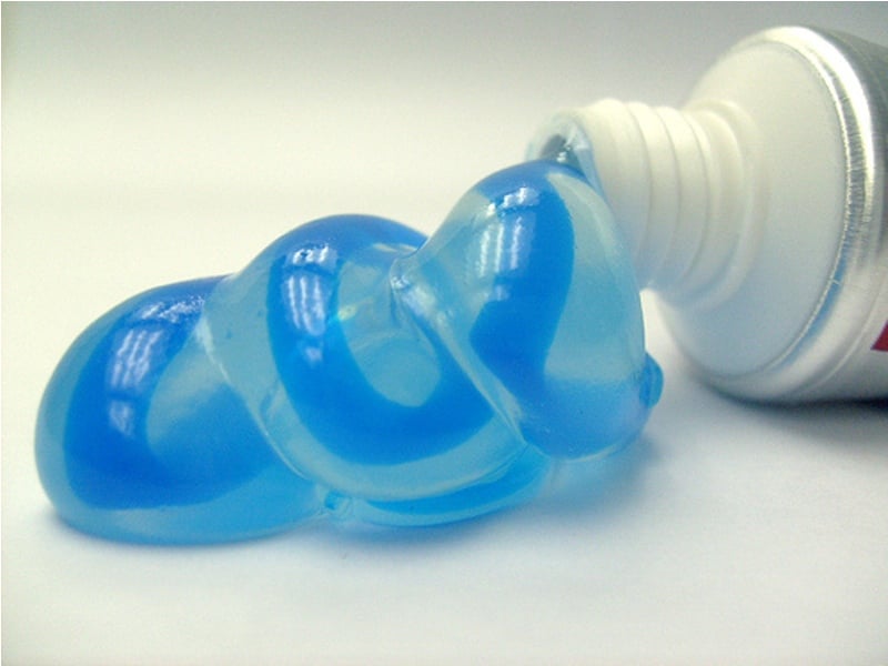 ШОК! Химикал в известна марка паста за зъби причинява рак и безплодие?