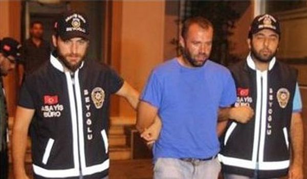 Задочно обвиняват убиеца на Небает, който избяга в Турция
