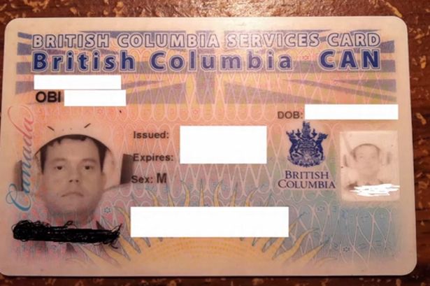 Канадец иска да се снима за паспорт с гевгир на главата (ВИДЕО)