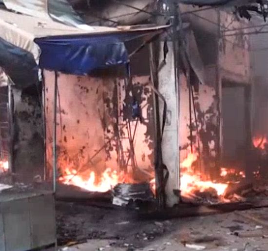 Украинската армия унищожи пазара в Луганск (ВИДЕО)