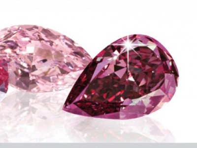 Чакат над $15 млн. за розов диамант 