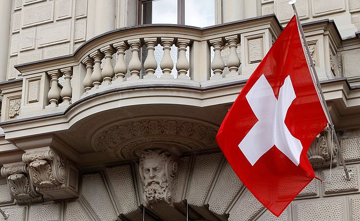  Швейцария наложи санкции на пет руски банки и три компании
