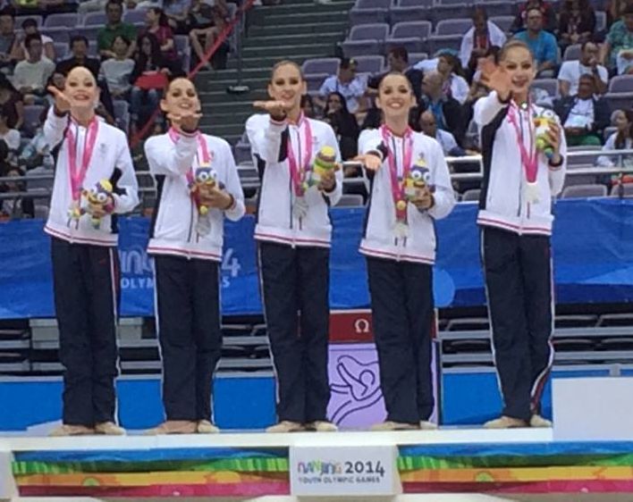 Щерката на Слави Бинев стана олимпийска вицешампионка, медиите в Хасково мълчат