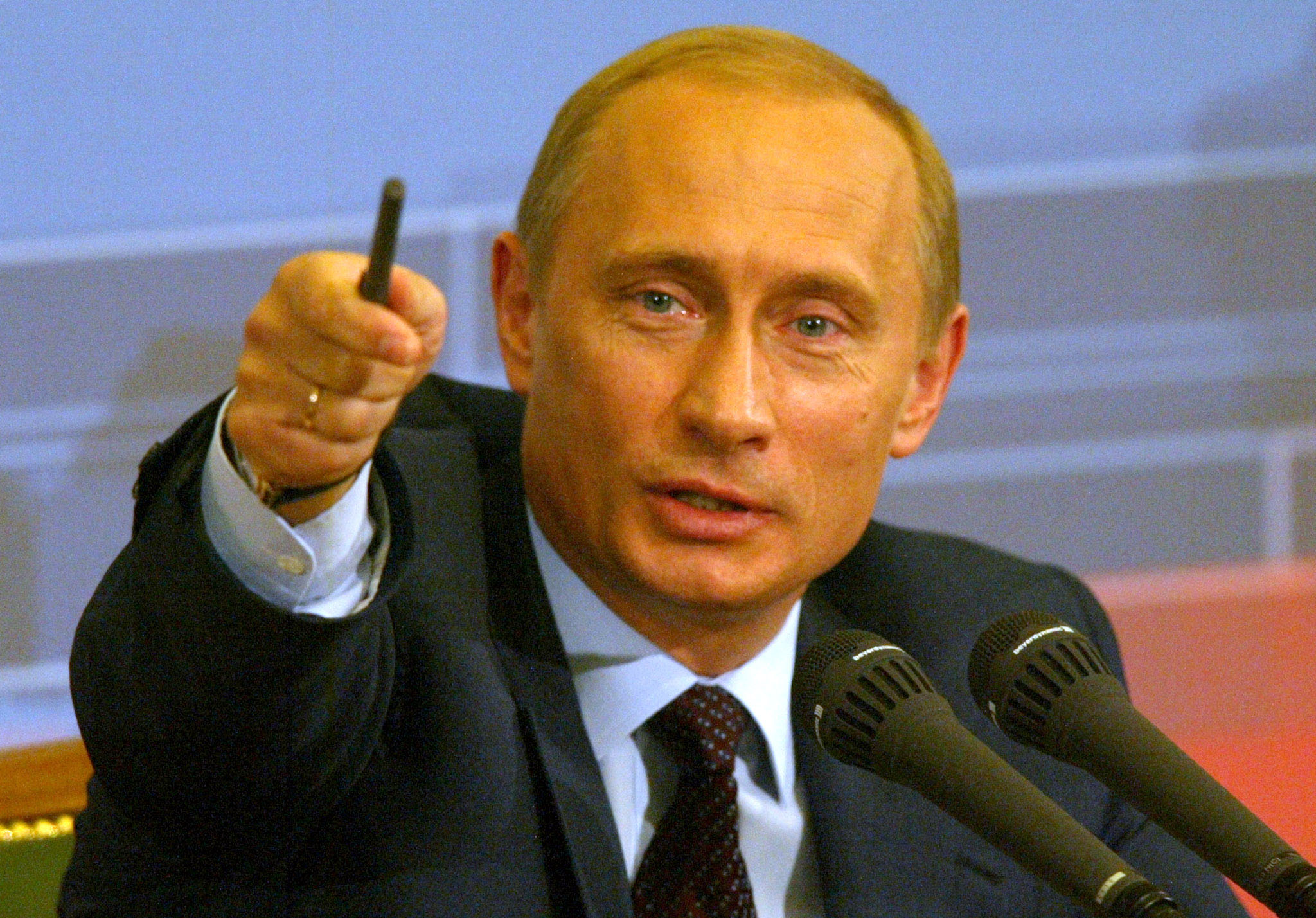 Путин: Новите санкции на ЕС са странни