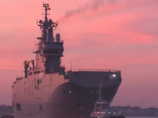 „Мистрал“ с руски екипаж на борда напусна пристанището Сен Назар (ВИДЕО)