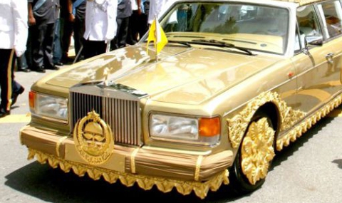 Ето го златния Rolls-Royce на султана на Бруней
