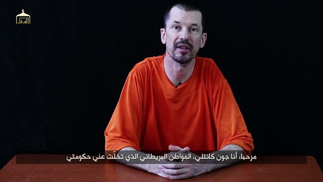 В ново видео заложникът Джон Кантли критикува Обама за тактиката срещу „Ислямска държава“