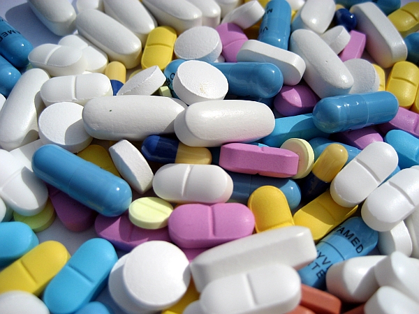 Българи купуват лекарства в съседни страни