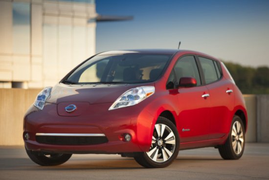 Nissan LEAF с рекордни продажби в САЩ