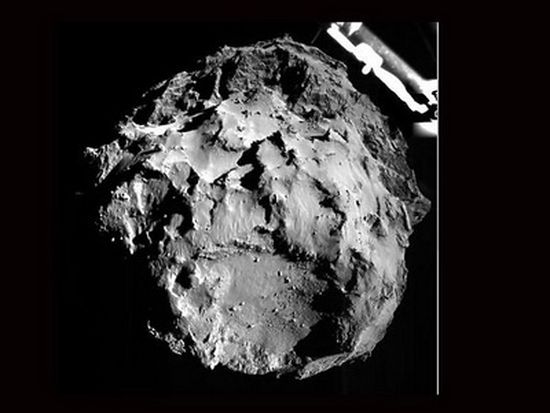 Откриха следи от живот на комета?