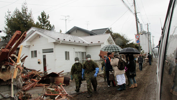 След земетресението в Япония: Пет къщи са рухнали, най-малко четирима са затрупани
