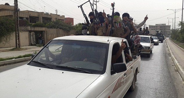 „Ислямска държава“ блокира мобилните телефони в Мосул
