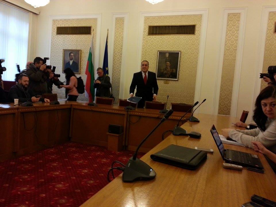 Слави Бинев: Не съм се молил, не съм се натискал за комисията по култура