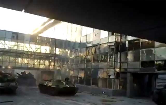 В Донецк стрелят въпреки примирието