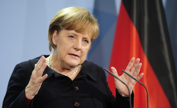 Меркел преизбрана за осми път за лидер на ХДС