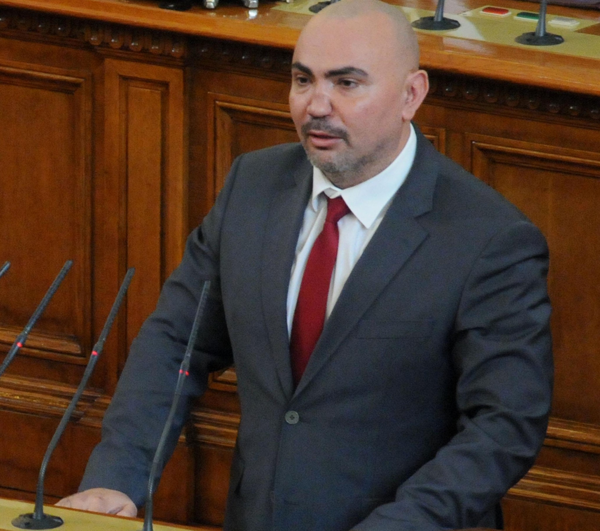 Росен Петров: Напускам &quot;България без цензура&quot;, защото скандалите в нея продължават
