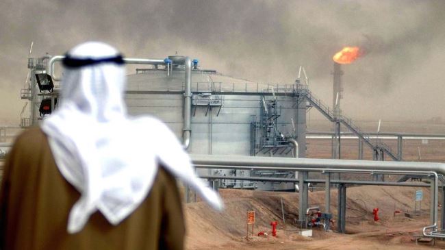 Съперничеството между Риад и Техеран люлее петролните пазари