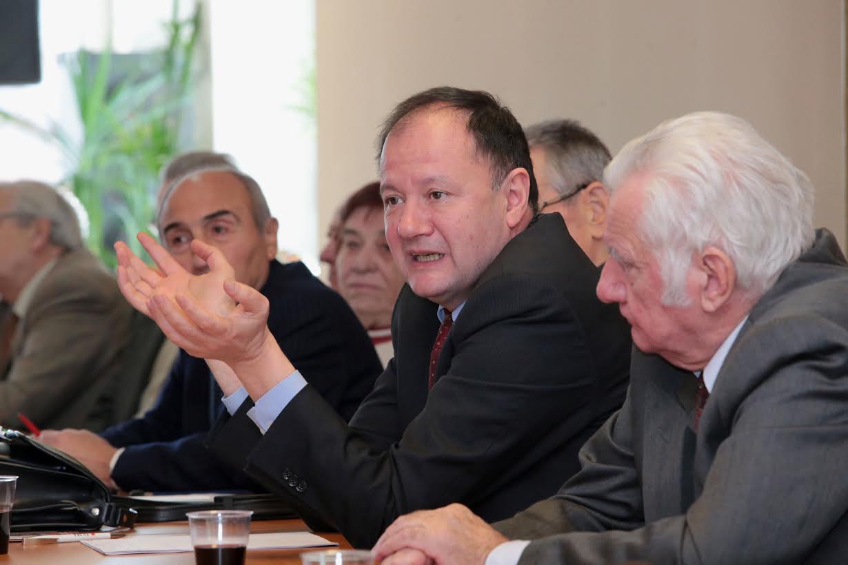 Михаил Миков: Кабинетът насочва пари на държавата към едрия бизнес