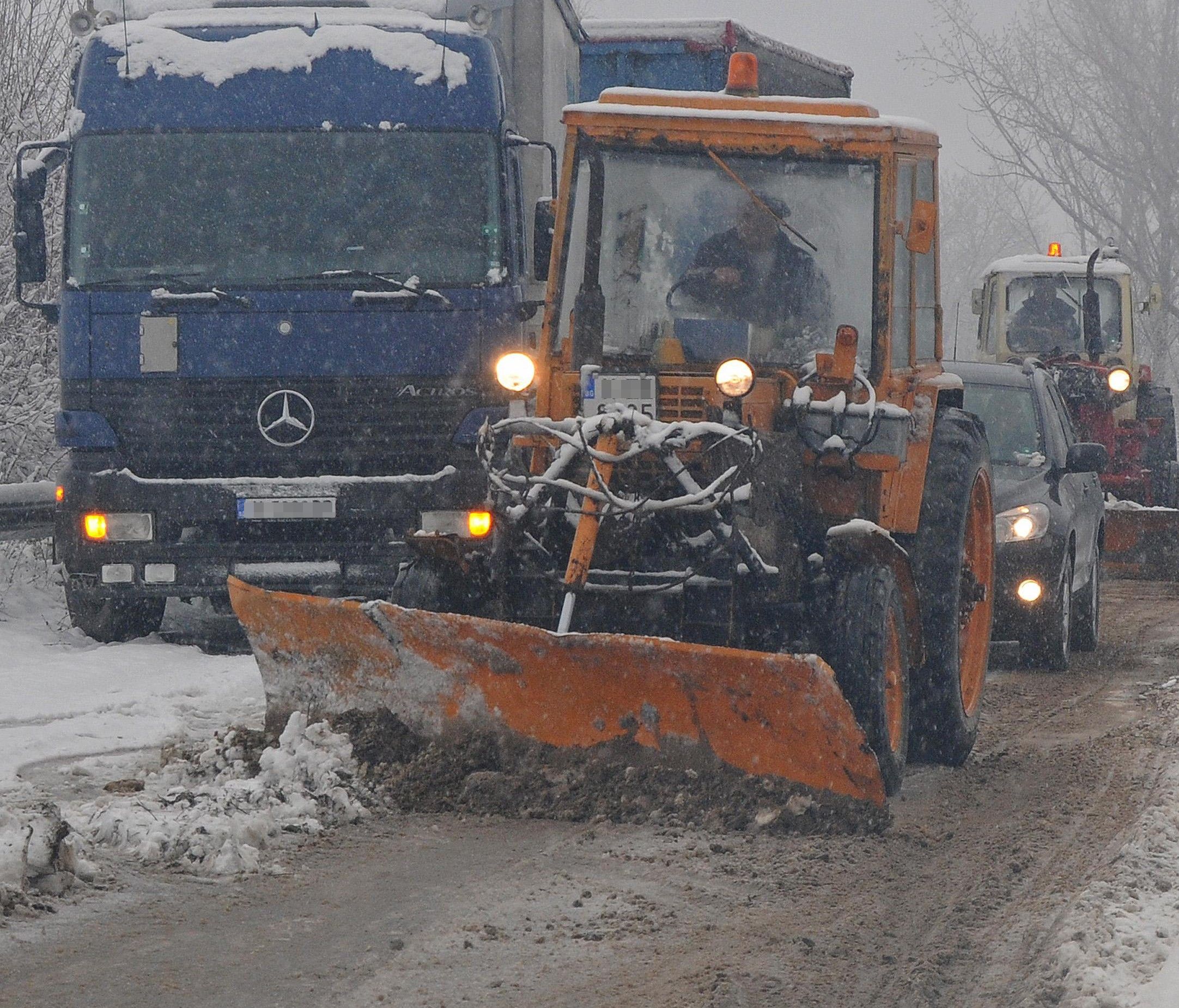 Затвориха пътища в Североизточна България