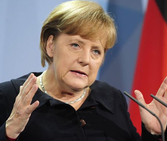 Меркел пак се инати за бежанците: Затягането на граничния контрол на Балканите било грешка