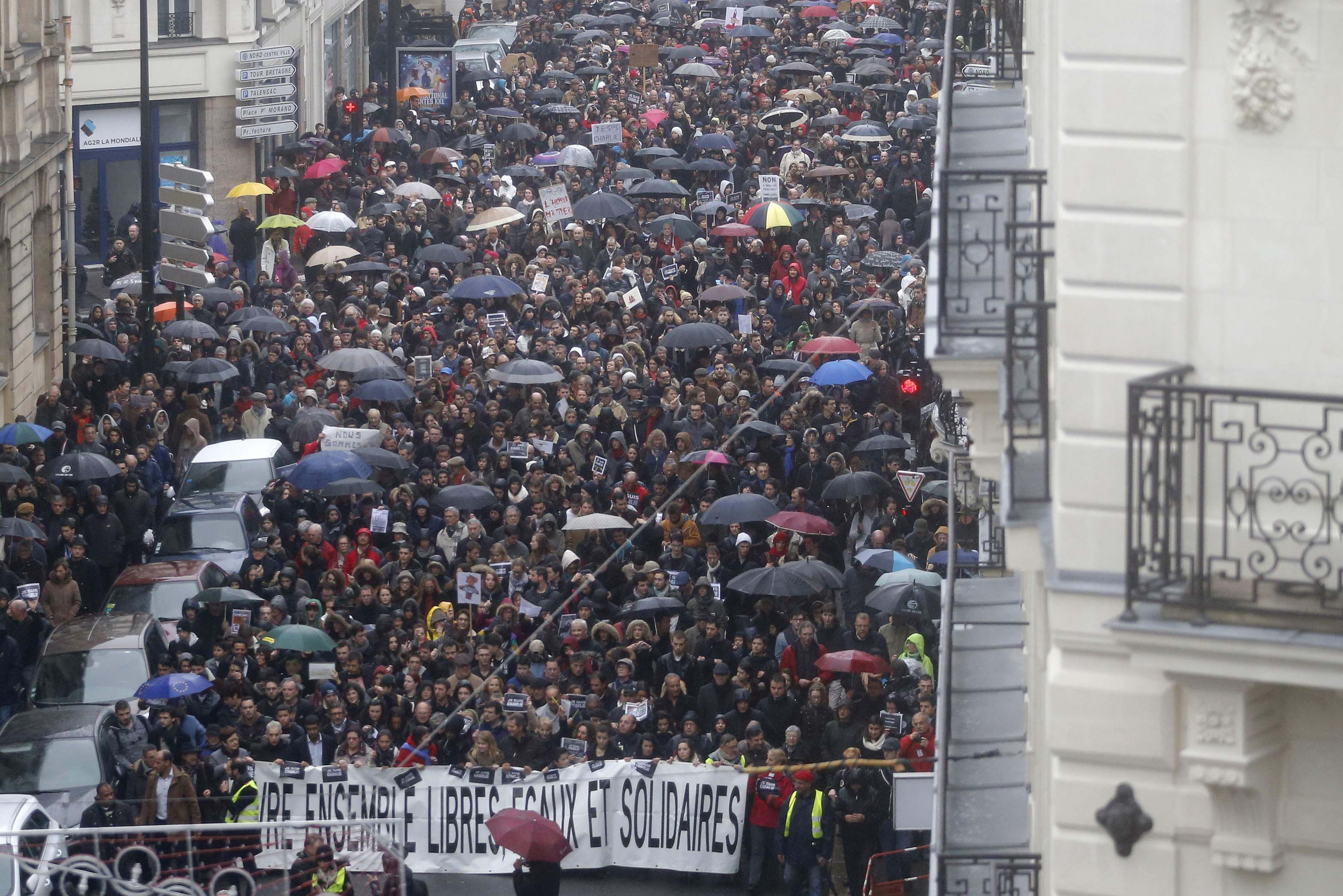 Възможна ли е терористична атака срещу днешния &quot;Марш на солидарността&quot; в Париж (НА ЖИВО)
