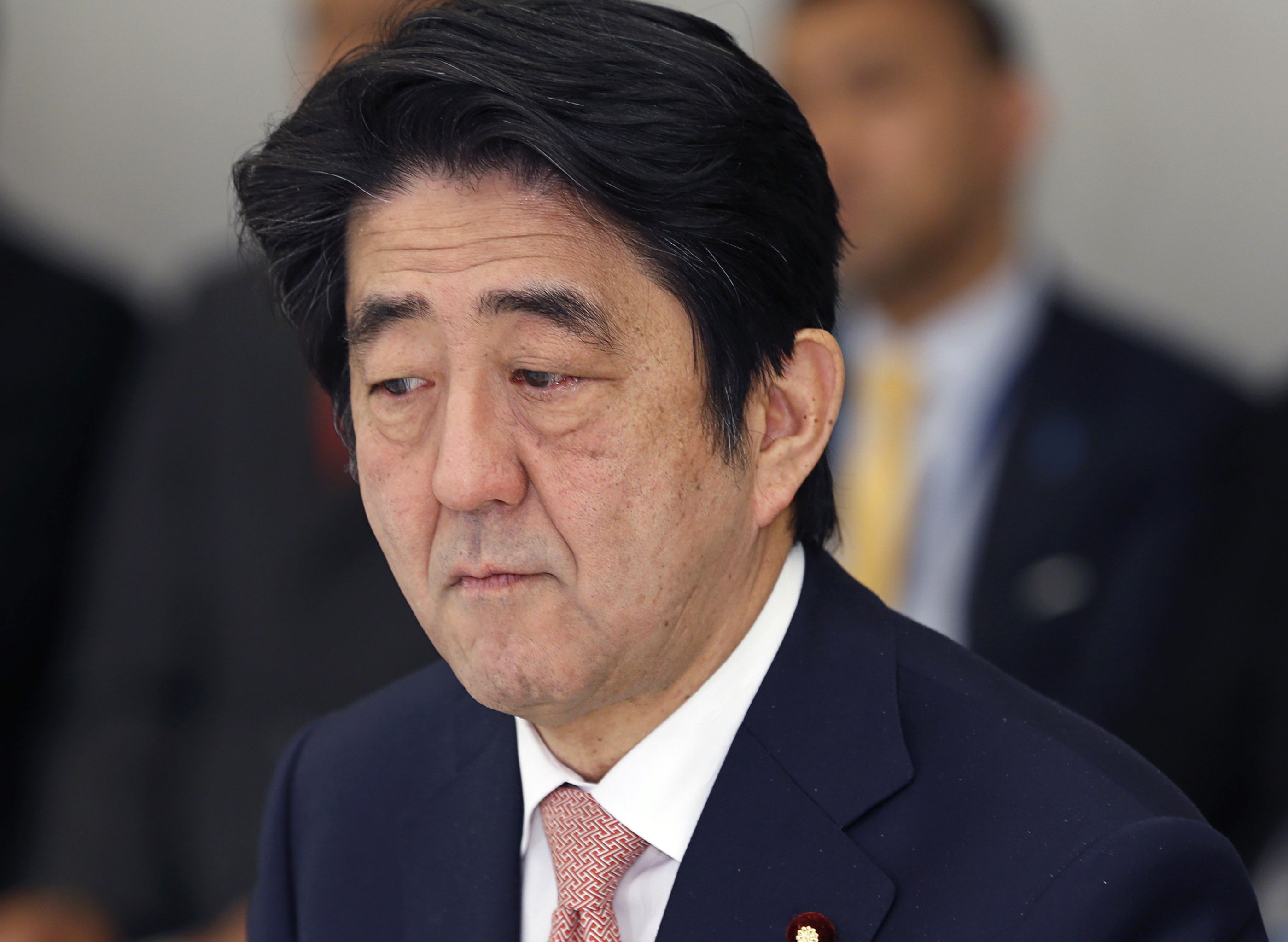 Япония не е направила опит да свали ракетата на Пхенян, премиерът Шиндзо Абе с важно предупреждение към гражданите