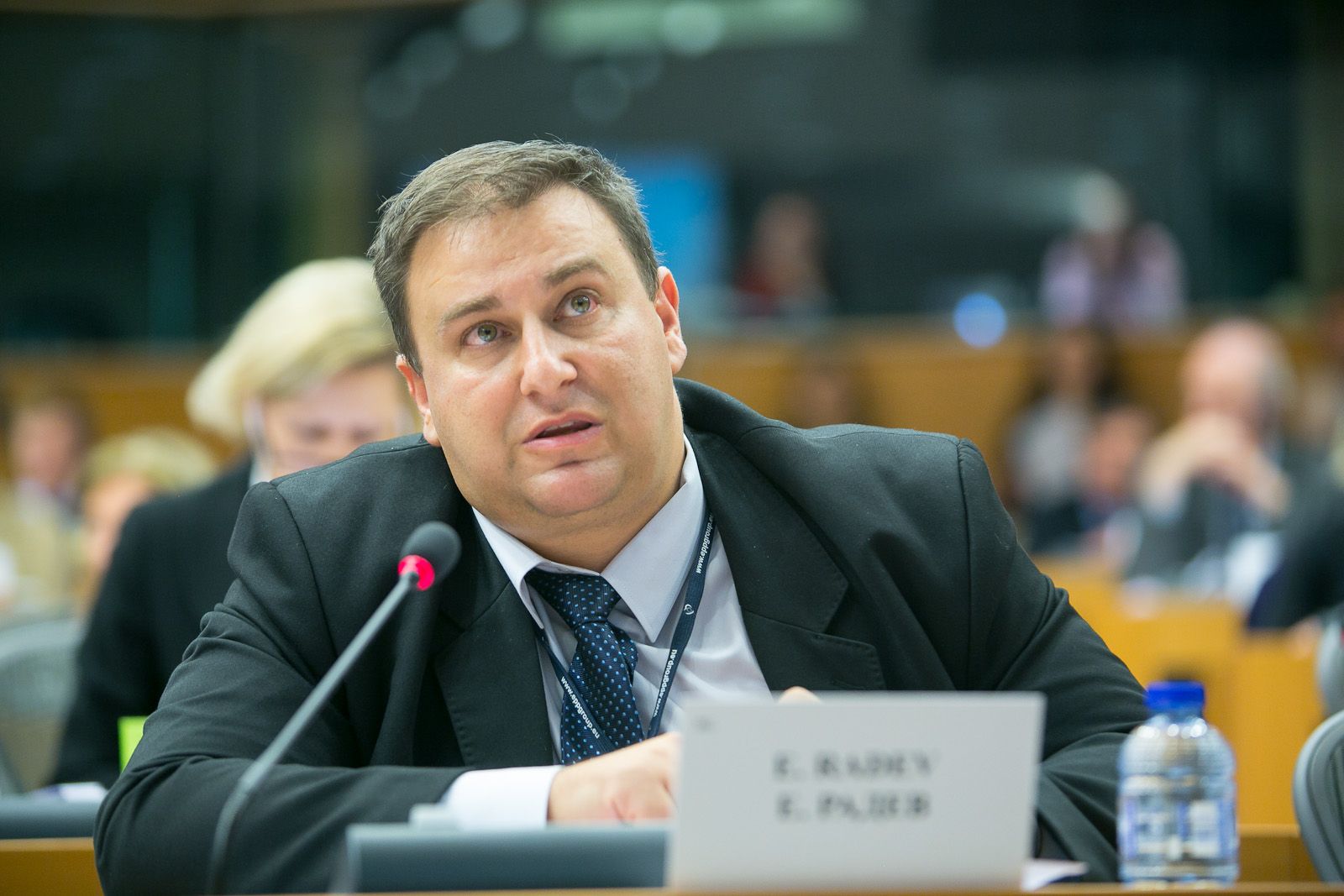 Евродепутатът Емил Радев разкри какво огромни санкции ще има за всеки, който наруши новия регламент за личните данни 