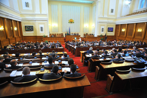 Депутатите запазиха минута мълчание за Росица Янакиева 