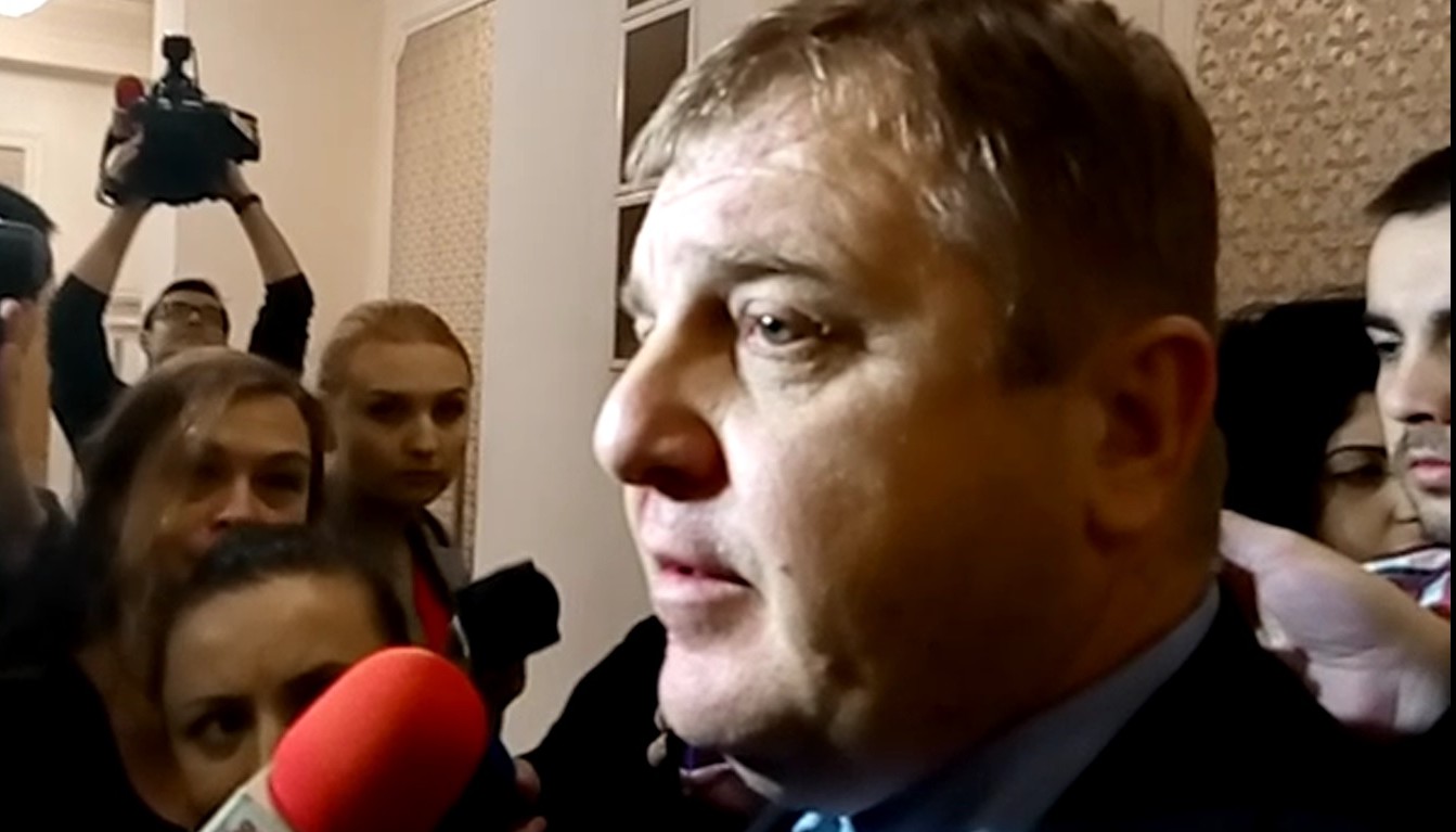 След въпрос на БЛИЦ TV: Каракачанов против мониторинга на Брюксел (ВИДЕО)