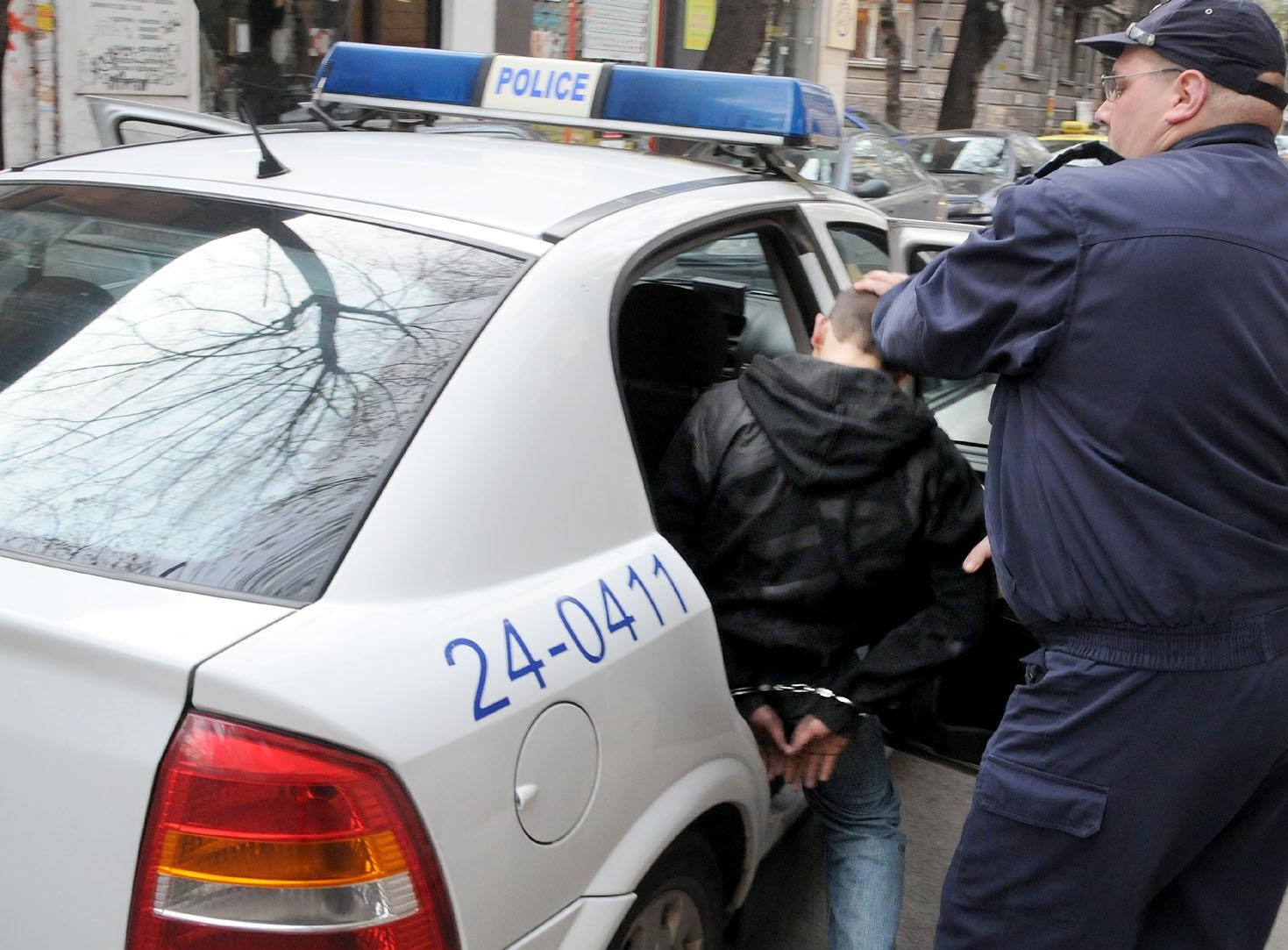 Шайка нагли грабители на столичанки прибрана в ареста