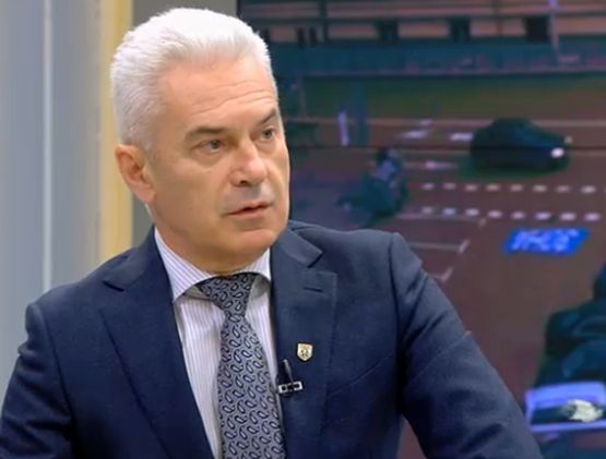 Волен Сидеров: Защо министърът на отбраната не дойде в парламента да обясни за мобилизацията?